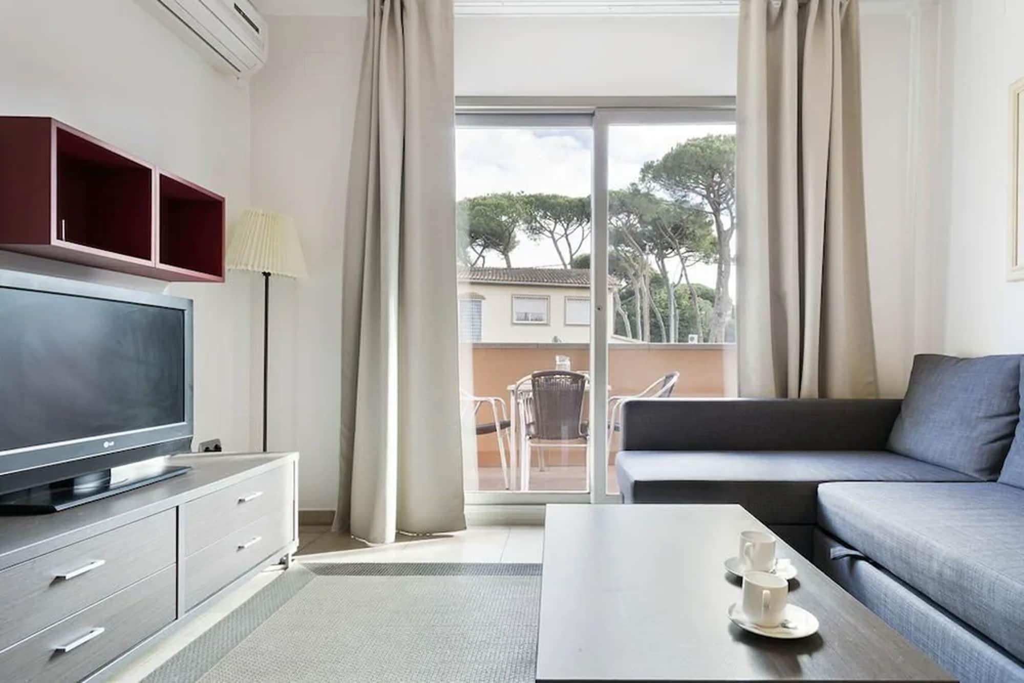 Aparthotel Bardon Castelldefels Kültér fotó